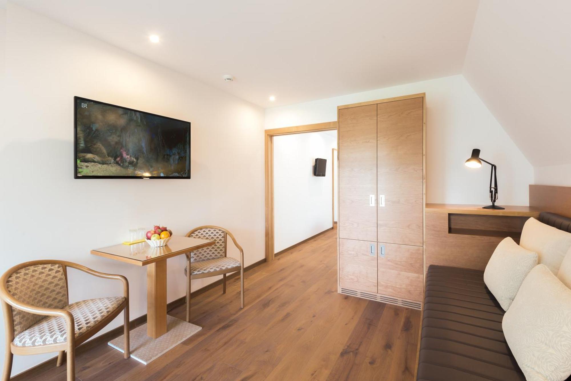 Hotel Sonnenhof Мерано Экстерьер фото