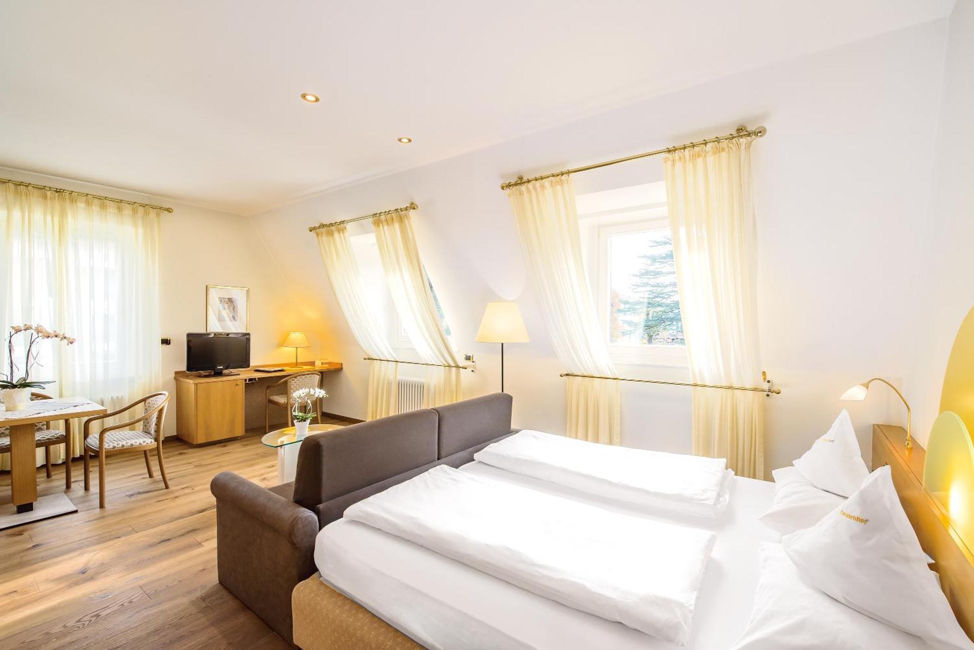 Hotel Sonnenhof Мерано Экстерьер фото