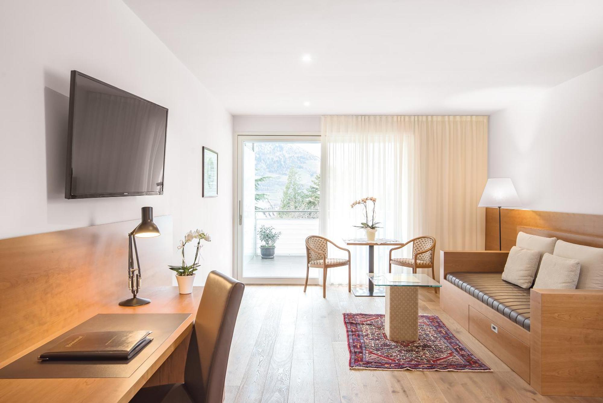 Hotel Sonnenhof Мерано Экстерьер фото