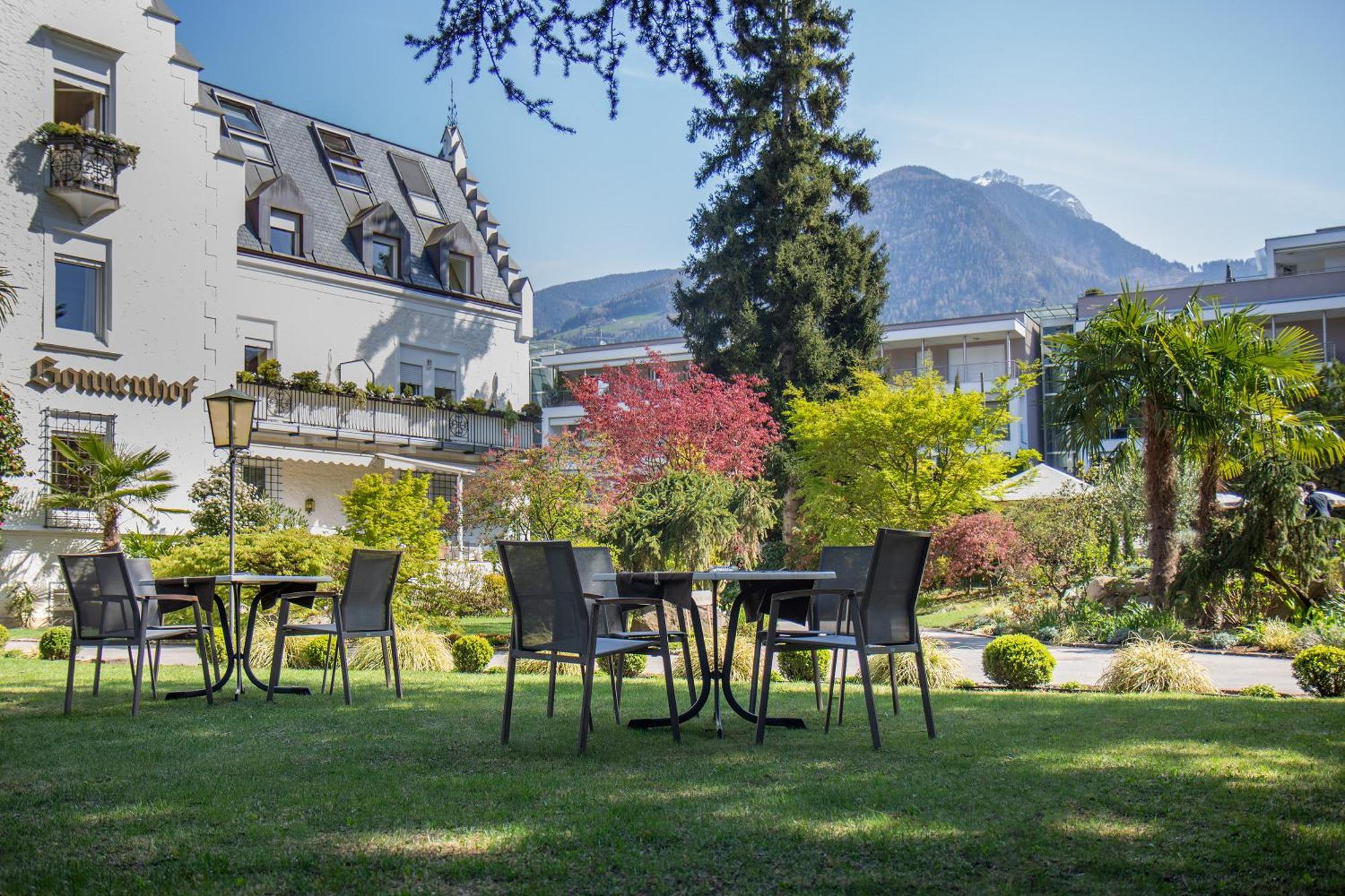 Hotel Sonnenhof Мерано Экстерьер фото
